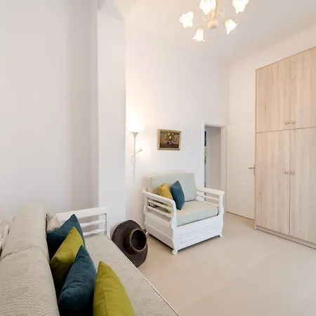 Queen Of Santorini Tatil Evi *