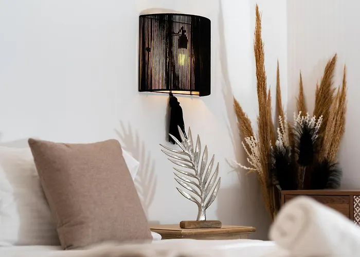 Queen Of Santorini *