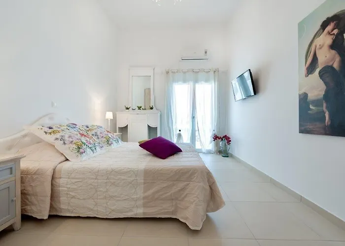 Queen Of Santorini * Karterados (Santorini)