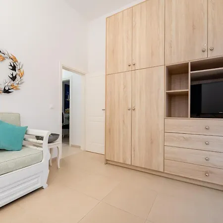 Nyaraló Queen Of Santorini